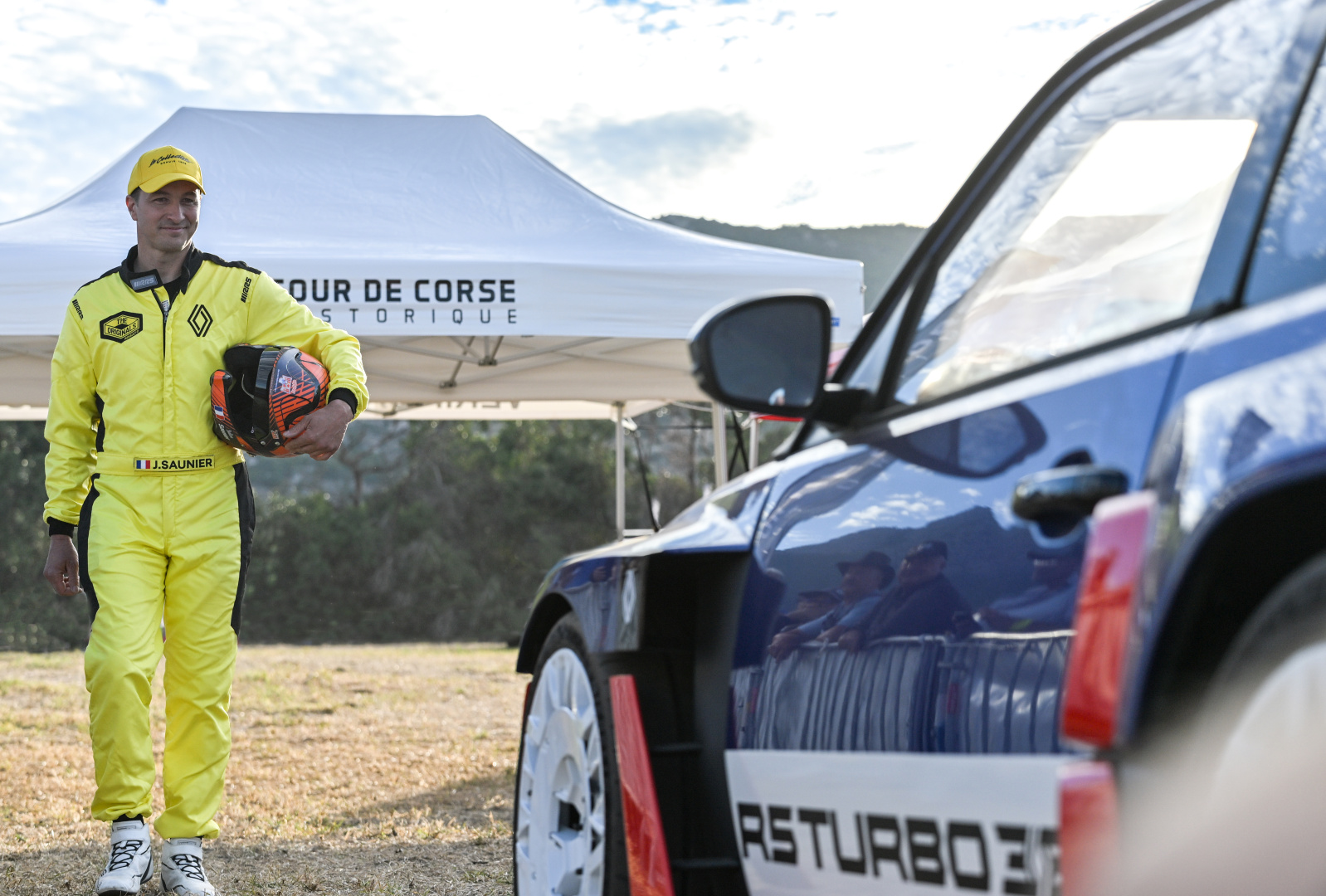 SMALL_Renault 5 Turbo 3E at the historic Tour de Corse (64)
